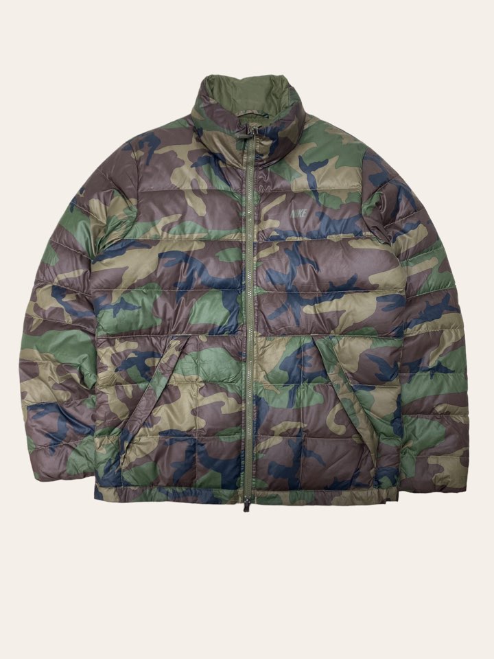 Nike camouflage lightweight down jacket M