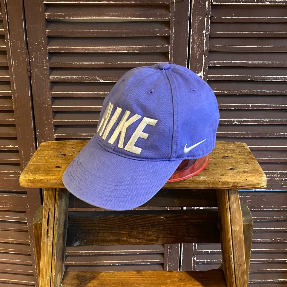 Nike purple NIKE logo cap