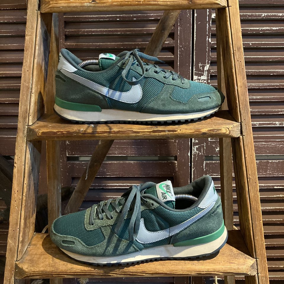 Nike khaki green air vortex US 9(270)